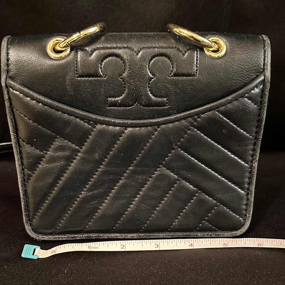 Tory Burch Black Quilted Crossbody with Gold Chain - Picture 8 of 9